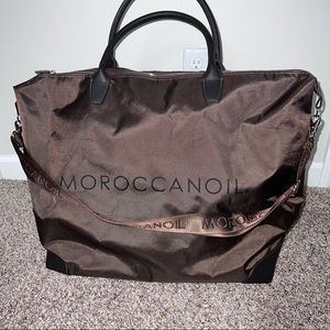 Moroccan Oil Weeknd duffel bag